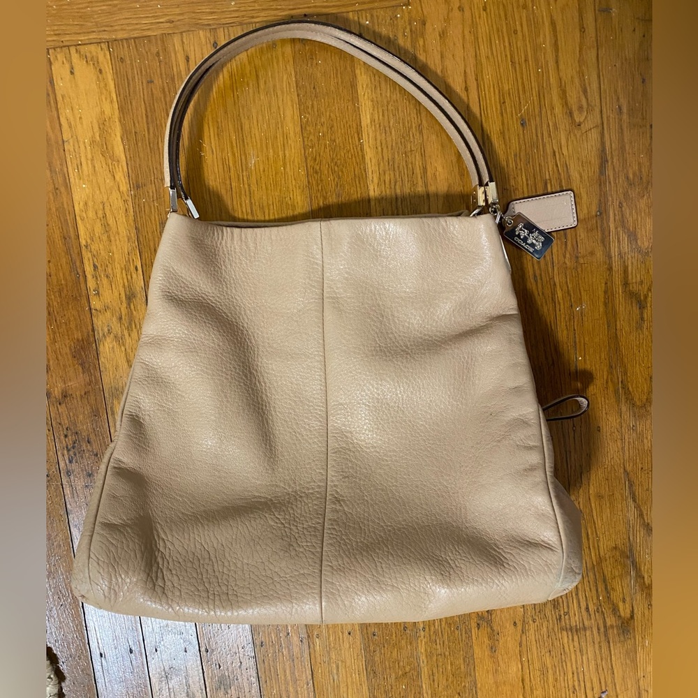 Coach Purse - Picture 4 of 12